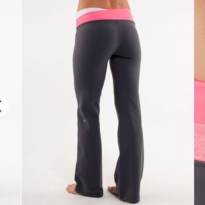 Lululemon pink band Astro bootcut yoga pants